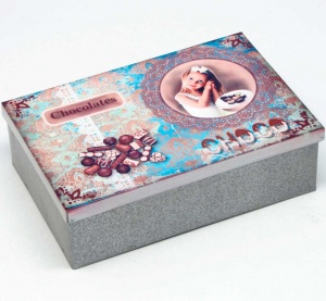 Caja de metal rectangular Mademoiselle choco