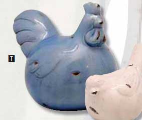 Pollo ceramica azul